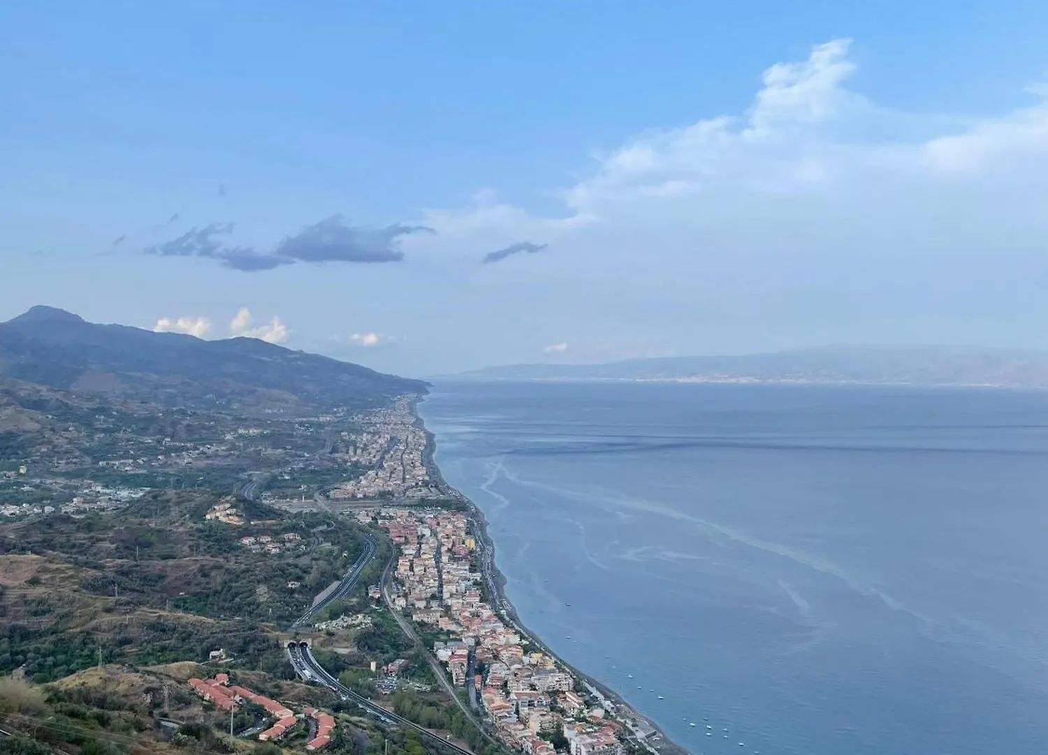 Appartamento Al Mare Santa Teresa Di Riva